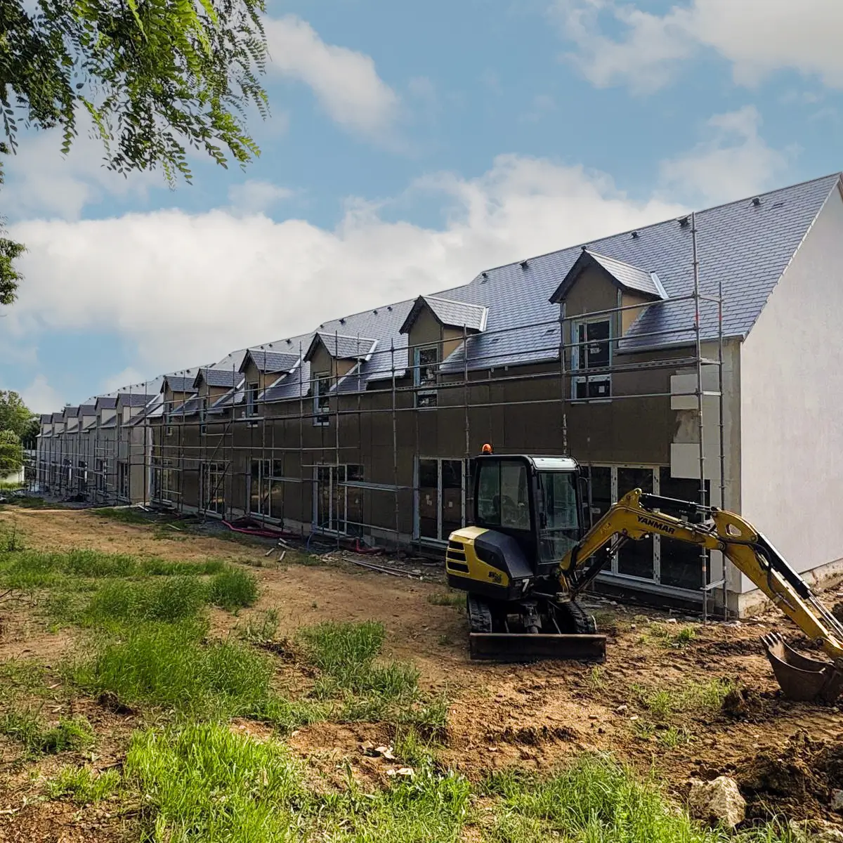 Construction de maisons individuelles groupées en ossature métallique légère à Allonnes par SWEELCO